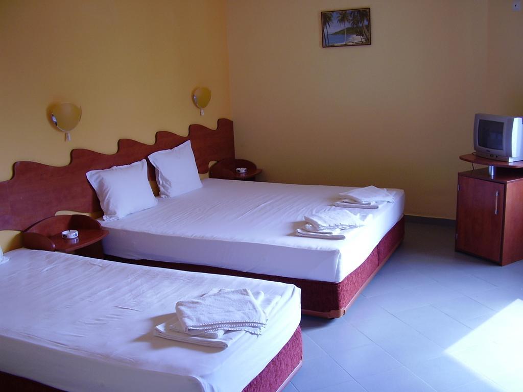 Hotel Alpina Lozenets Kamer foto